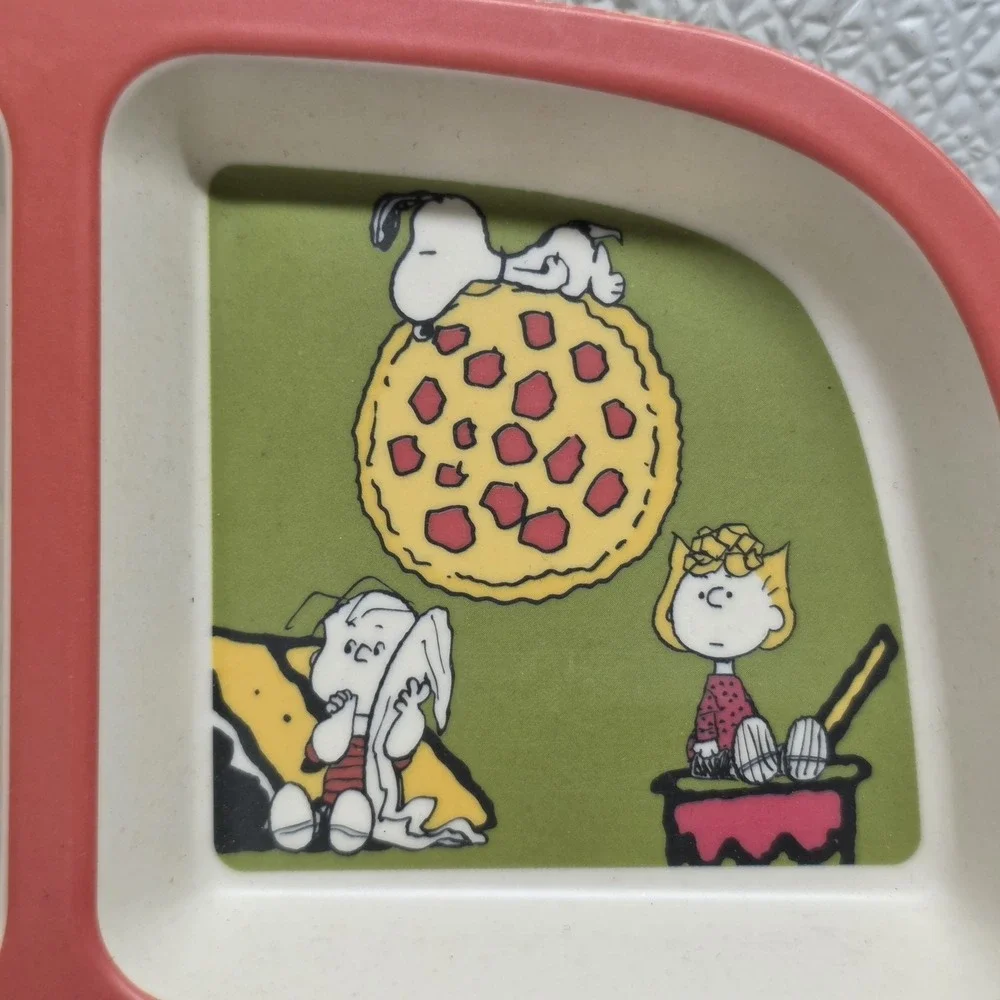 2020 Peanuts Worldwide LLC Set Of 2 Melamine Divided Plates Pizza Fries Cake
